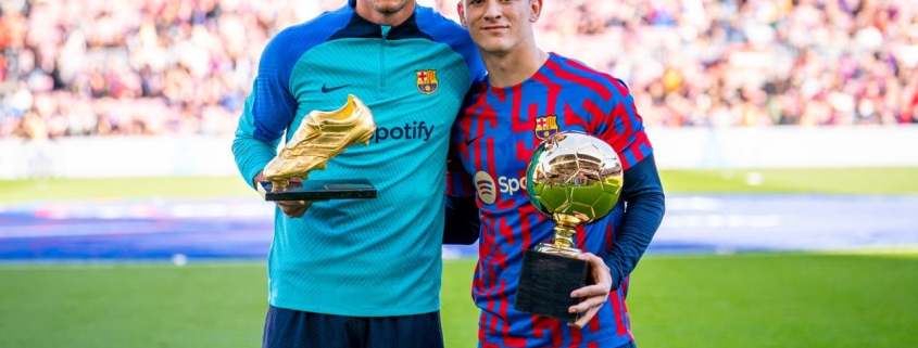 Gavi ofreció el Niño de Oro y Lewandowski, la Bota de Oro al Barça-Espanyol