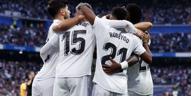 El Real Madrid-Elche se jugará el miércoles 15 de febrero a las 21:00 horas.