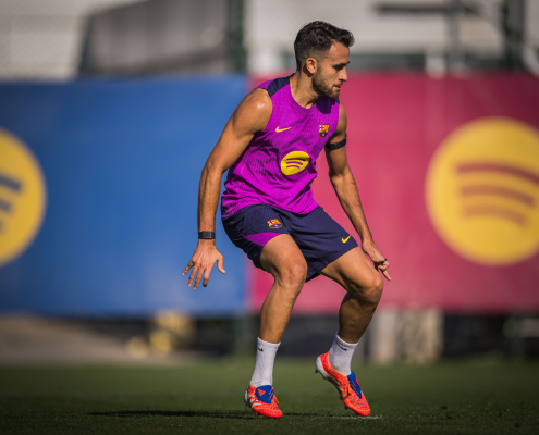 Label.Aria.Barcelonabadge Última sesión de la semana Los jugadores que no están en servicio internacional entrenaron como normales este miércoles sello del primer equipo.