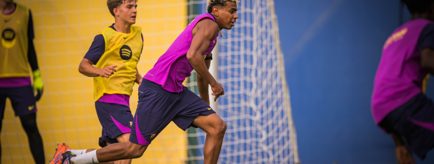 label.aria.barcelonabadge Fermín y Lamine Yamal se incorporan al grupo A, una plantilla reducida, con muchos jugadores aún ausentes por compromisos internacionales, que se pone a trabajar en el primer equipo de la Ciutat Esportiva label.aria.clock hace 12 min