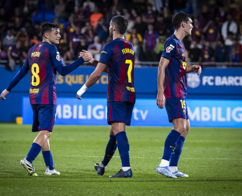 label.aria.barcelonabadge Seis partidos claves El Barça afronta el derbi contra el Girona, más retos de Champions El Clásico en el Bernabéu entre parones de selecciones Primer equipo label.aria.clock 11 oct 25
