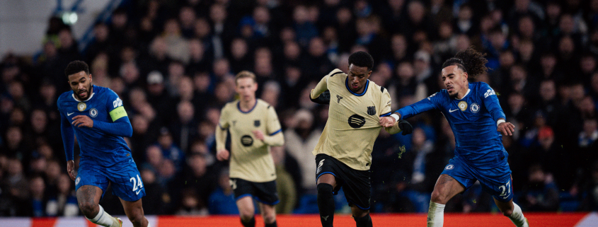 label.aria.barcelonabadge Chelsea - Barça 3-0: Derrota en Londres Noche decepcionante en Stamford Bridge, con un Barça con diez hombres derrotado con goles de Koundé (og), Estêvão y Delap Primer equipo label.aria.clock hace 4 horas