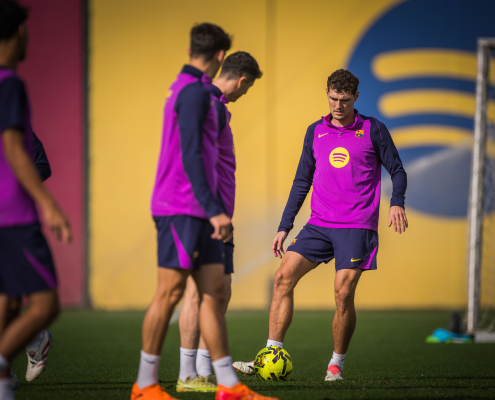 label.aria.barcelonabadge Christensen vuelve a la plantilla Se anuncia la plantilla completa convocada por Hansi Flick para el partido contra el Celta de Vigo en el estadio de Balaídos Primer equipo label.aria.clock Hace 1 hora