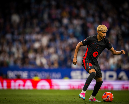 label.aria.barcelonabadge Lamine Yamal, nominado para Puskas Once goles están preseleccionados, y la belleza del astro azulgrana ante el Espanyol es uno de ellos Primer Equipo label.aria.clock hace 1 hora