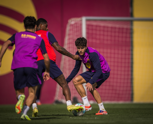 label.aria.barcelonabadge Listo para el Elche Un último entrenamiento en la Ciutat Esportiva antes de recibir al equipo actualmente noveno en la clasificación Primer Equipo label.aria.clock Hace 24 min