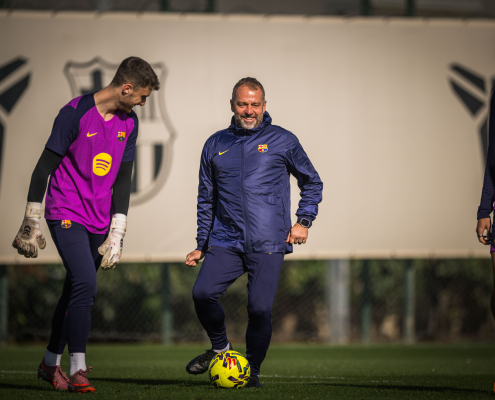 label.aria.barcelonabadge Otro entrenamiento reducido Continúan los trabajos en la Ciutat Esportiva ante la ausencia de los jugadores internacionales del primer equipo label.aria.clock Hace 1 hora