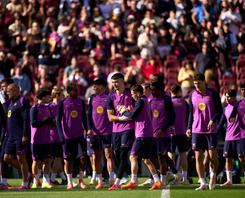 label.aria.barcelonabadge Primer entrenamiento en Spotify Camp Nou Más de 21.000 aficionados ven cómo el equipo se ejercita en el renovado estadio Primer Equipo label.aria.clock Hace 54 Mins