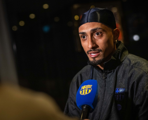 label.aria.barcelonabadge Raphinha: 'Volver a jugar ahora es especial' El brasileño admite que lo pasó mal cuando estuvo de baja por lesión y que todavía necesita "partido de fitness" para volver a su mejor primer equipo label.aria.clock Hace 1 hora