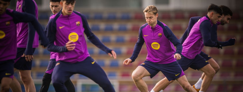label.aria.barcelonabadge Sesión de recuperación con Frenkie de Jong presenta el entrenamiento del equipo de Hansi Flick en la Ciutat Esportiva tras la victoria ante el Alavés en Spotify Camp Nou Primer equipo label.aria.clock Hace 44 Mins
