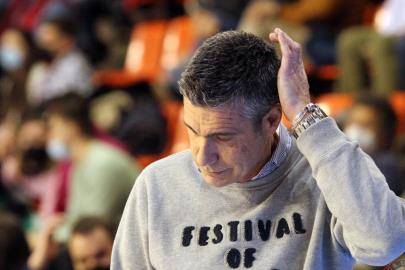 El CAB Estepona despide a Francis Tomé como entrenador del equipo