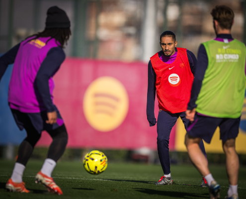 label.aria.barcelonabadge El trabajo continúa Segunda sesión de la semana con el derbi cada vez más cerca Primer Equipo label.aria.clock Hace 22 Mins