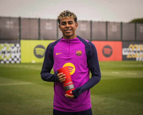 label.aria.barcelonabadge Lamine Yamal, MVP de noviembre La sensación adolescente del Barça es nombrado mejor jugador del campeonato nacional en el mes que acaba de finalizar Primer Equipo label.aria.clock 04 dic 25