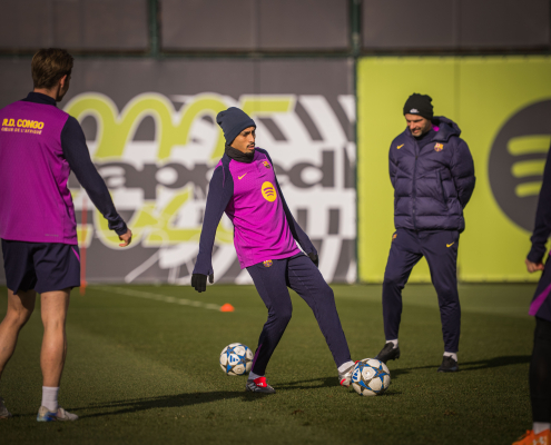 label.aria.barcelonabadge Sesión de recuperación Jugadores entrenando tras la victoria en el estadio de La Cartuja, pensando en el partido del Eintracht Frankfurt en el primer equipo de la Liga de Campeones label.aria.clock Hace 47 Mins