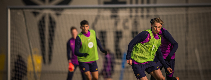 label.aria.barcelonabadge Última sesión del año El derbi contra el Espanyol vuelve a ser el centro de atención mientras la plantilla se reúne para el entrenamiento del miércoles Primer Equipo label.aria.clock Hace 32 Minutos