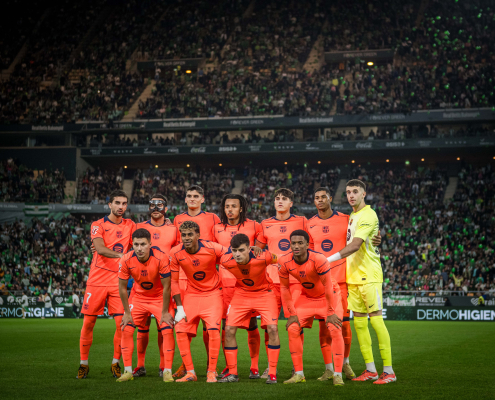 label.aria.barcelonabadge Un Barça de futuro...y presente Alineación para el partido contra el Betis con una edad media de 23,34 años, lo que le convierte en el Barça más joven en 95 años Primer Equipo label.aria.clock hace 1 hora