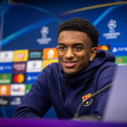 label.aria.barcelonabadge Balde: 'El Barça quiere ganar todos los trofeos' El lateral blaugrana destaca las ganas del Barça de llegar a la Champions, la confianza del equipo y la importancia de jugar a un alto nivel en Praga a pesar de las condiciones meteorológicas Primer equipo label.aria.clock Hace 31 min