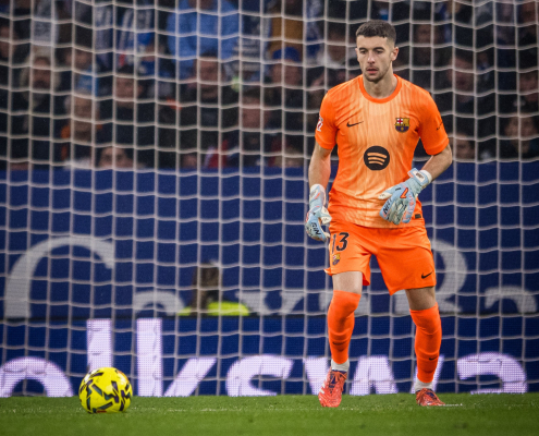 label.aria.barcelonabadge Despegue para un nuevo favorito de la afición Joan García conquista corazones con una gran actuación en el derbi del RCDE Stadium para llevar a los blaugranes a una nueva victoria Primer Equipo label.aria.clock Hace 2 horas