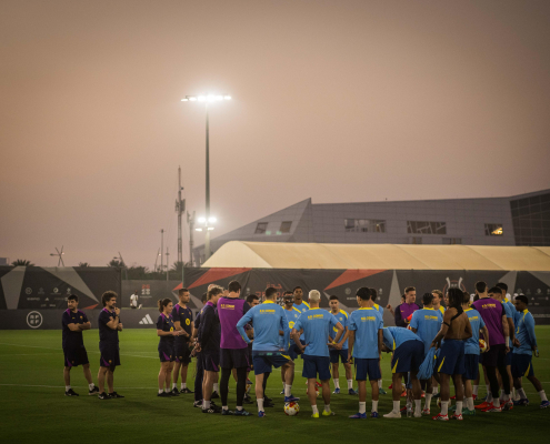 label.aria.barcelonabadge Entrenamiento en Jeddah Los jugadores del FC Barcelona sobre el césped entrenando de cara a la semifinal de la Supercopa de España ante el primer equipo del Athletic Club label.aria.clock Hace 1 hora