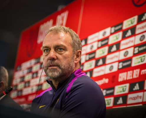 label.aria.barcelonabadge Flick: 'La idea es que Cancelo juegue' El técnico del FC Barcelona insinúa que su nuevo fichaje portugués podría llegar a disputar la eliminatoria copero en el Primer Equipo de Santander label.aria.clock Hace 40 Mins