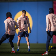 label.aria.barcelonabadge La preparación del Elche La plantilla continúa entrenando para el partido del sábado en el Primer Equipo Martínez Valero label.aria.clock Hace 54 Mins