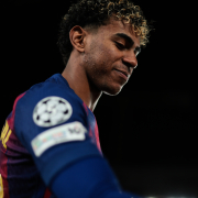 label.aria.barcelonabadge Lamine Yamal marca la diferencia El delantero blaugrana ha vuelto a estar en forma en los últimos meses para tener un gran impacto en los partidos del primer equipo label.aria.clock Hace 25 min