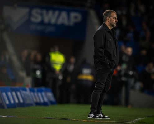 label.aria.barcelonabadge 'Merecíamos ganar' El técnico del FC Barcelona lamenta una desafortunada derrota después de que su equipo creara tantas ocasiones, pero la desgracia y el palo se interpusieron en su camino Primer Equipo label.aria.clock hace 1 hora