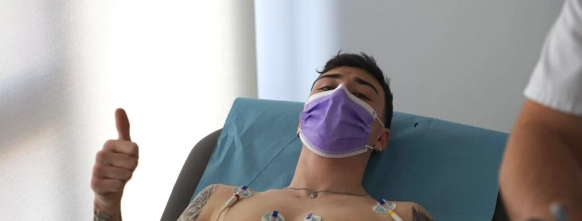 Joel Jorquera supera el reconocimiento médico en IMED Hospitales y Prevemur