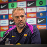 label.aria.barcelonabadge Flick: 'Hay que seguir trabajando para ganar' El técnico del FC Barcelona analiza el partido del sábado ante el Villarreal, así como el sorteo de la Champions League Primer equipo label.aria.clock hace 1 hora