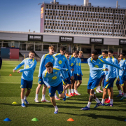 FC. Barcelona: label.aria.barcelonabadge Gavi vuelve al grupo Centrocampista en el label.aria.barcelonabadge Gavi vuelve al grupo Centrocampista en el camino de su total recuperación mientras entrena con sus compañeros este viernes Primer Equipo label.aria.clock Hace 2 horas
