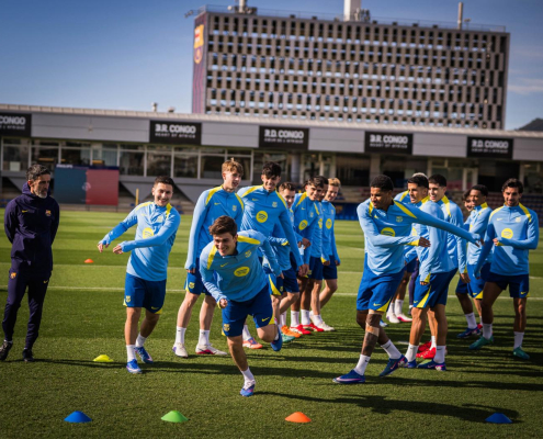 label.aria.barcelonabadge Gavi vuelve al grupo Centrocampista en el camino de su total recuperación mientras entrena con sus compañeros este viernes Primer Equipo label.aria.clock Hace 2 horas