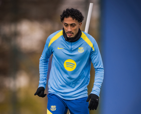label.aria.barcelonabadge Gracias a asistencia--white Raphinha vuelve a la convocatoria El brasileño recibe el visto bueno y es convocado por el técnico Hansi Flick para el primer equipo del Girona-Barça label.aria.clock Hace 1 hora