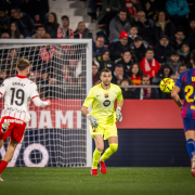 label.aria.barcelonabadge Joan García, MVP sin premio Pese a una de sus mejores actuaciones desde que llegó al FC Barcelona, ​​el portero se vio perjudicado en el primer equipo del Girona label.aria.clock 17 feb 26