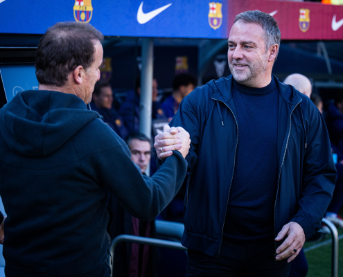 label.aria.barcelonabadge 'La Masia es como hacemos las cosas' El técnico reflexiona sobre la cantera un día en el que Bernal marca el primer gol y Tommy debuta con el primer equipo label.aria.clock Hace 1 hora