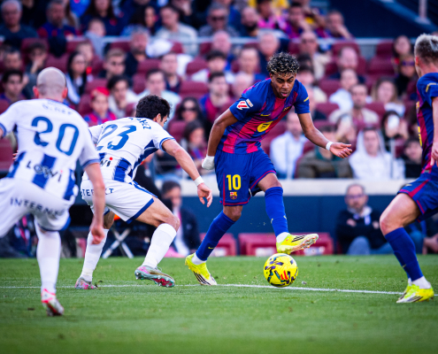 label.aria.barcelonabadge Lamine Yamal suma 100 victorias con el Barça El delantero se convierte en el jugador más joven en alcanzar el siglo de victorias en partidos oficiales con el primer equipo blaugrana label.aria.clock Hace 27 Mins