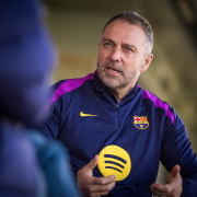 label.aria.barcelonabadge 'Nunca nos rendiremos' El técnico alemán analiza detalladamente su carrera, la situación actual y su futuro en una entrevista para el canal de Youtube del FC Barcelona Primer Equipo label.aria.clock Hace 31 Mins