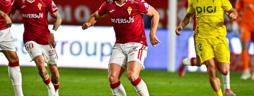 Alex Schalk deja de ser jugador del Real Murcia C.F.