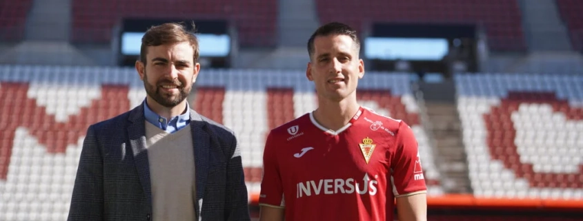 Juanto Ortuño, presentado como nuevo jugador del Real Murcia