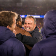 label.aria.barcelonabadge Hansi Flick, entrenador del mes de Liga La excelente etapa del alemán al mando del FC Barcelona le vale un nuevo premio Primer Equipo label.aria.clock Hace 38 Mins