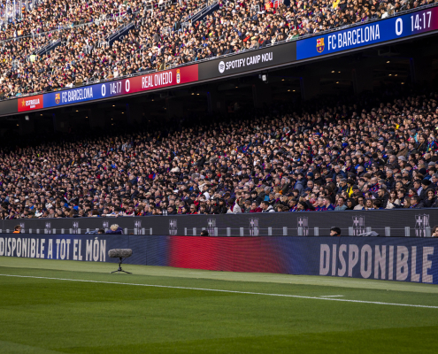 label.aria.barcelonabadge Hora de Spotify El Camp Nou El FC Barcelona tiene un 100% de asistencia en el estadio esta temporada y la afición será vital cuando la temporada llega a su fase decisiva Primer Equipo label.aria.clock Hace 2 horas