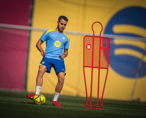 label.aria.barcelonabadge Lamine y Eric entrenan con el grupo Duo vuelve a la normalidad con la plantilla con la vista puesta en el partido del Sevilla en Spotify Camp Nou Primer equipo label.aria.clock Hace 1 hora