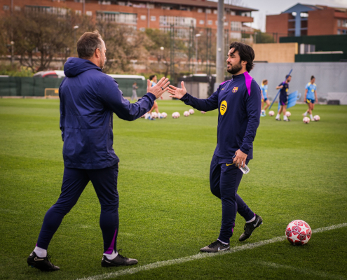 label.aria.barcelonabadge Segunda sesión de la semana El equipo de Hansi Flick, a la espera del regreso de sus jugadores internacionales, se ejercita en el primer equipo de la Ciutat Esportiva label.aria.clock Hace 1 hora