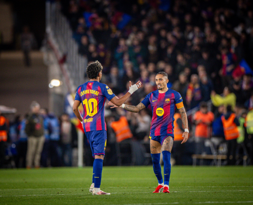 label.aria.barcelonabadge VISTA PREVIA | Barça-Sevilla Los líderes de la Liga reciben al Sevilla en un partido que se disputa el día de las elecciones y antes de la vuelta de octavos de final de la Liga de Campeones Primer equipo label.aria.clock hace 1 hora