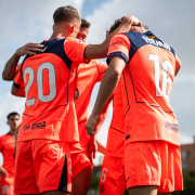 Escudo del FC Barcelona Cinco puntos más para ganar LaLiga Según cómo vayan los resultados, el conjunto de Hansi Flick puede alzar el título en las próximas semanas Primer Equipo Fecha de publicación Hace 52 Minutos
