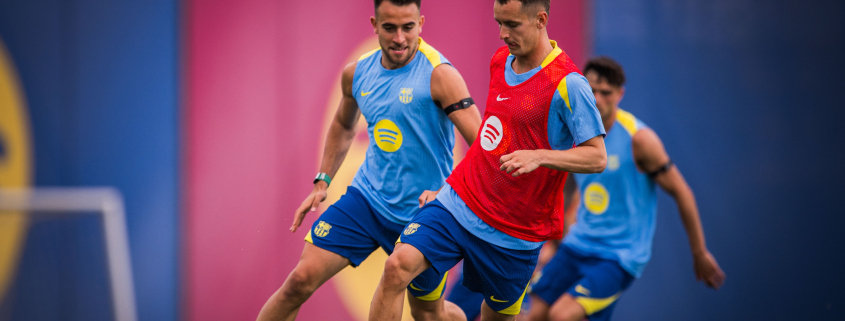 Escudo del FC Barcelona Continúan los preparativos El domingo trae una nueva sesión en la Ciutat Esportiva con Fermín de vuelta con el grupo Primer Equipo Noticia publicada hace 2 horas