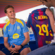 Escudo del FC Barcelona De Jong 'disfrutando cada día como jugador del Barça' El día después de convertirse en el jugador holandés con más partidos en la historia del club, el centrocampista responde a las preguntas de los aficionados en el canal de Youtube Primer Equipo Fecha de publicación Hace 1 hora