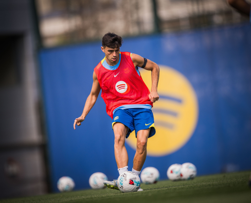 Escudo del FC Barcelona Horario de Liga Más entrenamientos a medida que se acerca el partido contra el Celta en Spotify Camp Nou Primer Equipo Noticia publicada hace 1 hora
