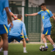 Escudo del FC Barcelona La plantilla para el viaje a Madrid Hansi Flick convoca a su plantilla para el partido de vuelta de los cuartos de final de la Liga de Campeones ante el Atlético de Madrid en el Metropolitano Primer Equipo Noticia publicada hace 39 Mins