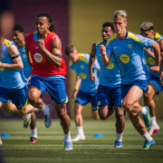 Escudo del FC Barcelona La plantilla que enfrentará al Celta Hansi Flick convoca a sus jugadores para el partido del miércoles en Spotify Camp Nou Primer equipo Fecha de publicación Hace 49 Mins