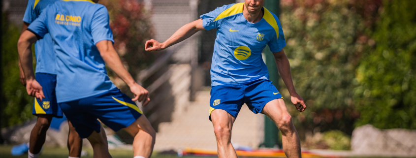 label.aria.barcelonabadge De Jong se incorpora a parte del entrenamiento Una sesión de recuperación para los que jugaron el miércoles, mientras el centrocampista holandés se ejercita con el resto del primer equipo label.aria.clock Hace 1 hora