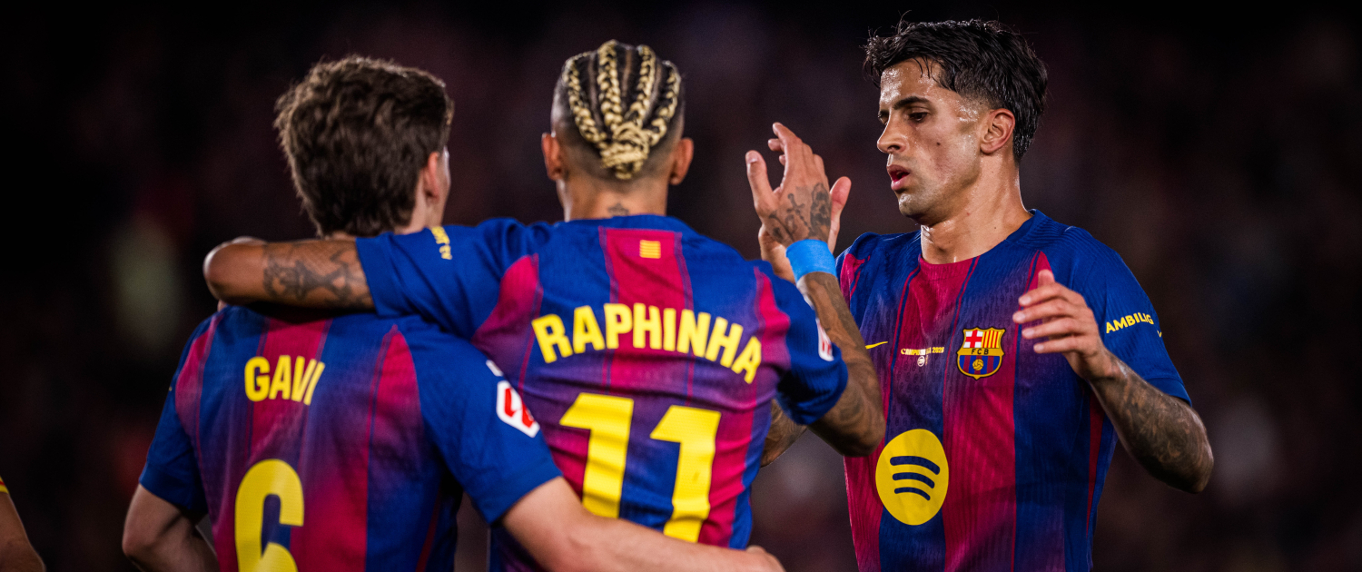 Escudo del FC Barcelona 19 de 19 en casa El equipo de Hansi Flick se lleva la victoria ante el Betis y registra un lleno en casa por primera vez en 66 años Primer Equipo Fecha de publicación Hace 3 horas